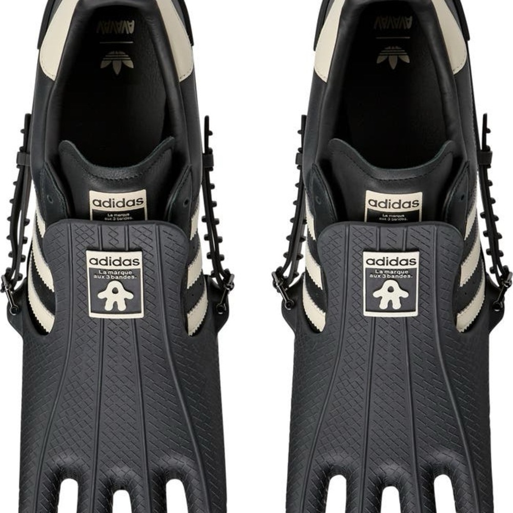 Adidas AVAVAV SUPERFINGER Superstar Athletic Shoes - Black and White